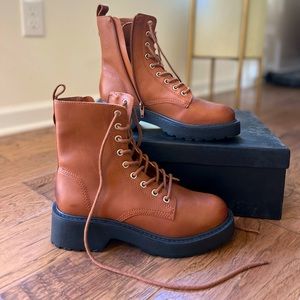Steve Madden Tornado Boot Size 7
